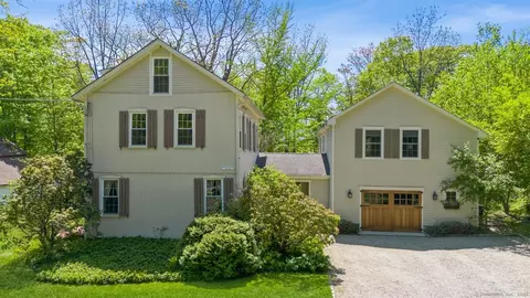 101 Broadway, Trumbull, CT 06611