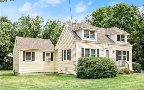 24 Oak Grove Pl, New Canaan, CT 06840