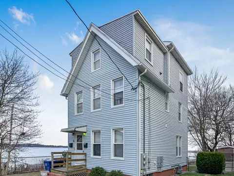4 Prospect Pl, West Haven, CT 06516