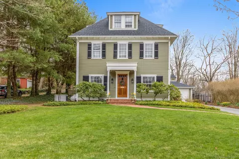 36 West Ave, Essex, CT 06426