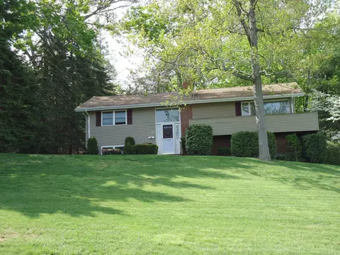 145 Garry Dr, New Britain, CT 06052