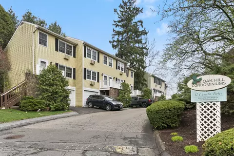 12 Camelot Dr #D4, Norwalk, CT 06850