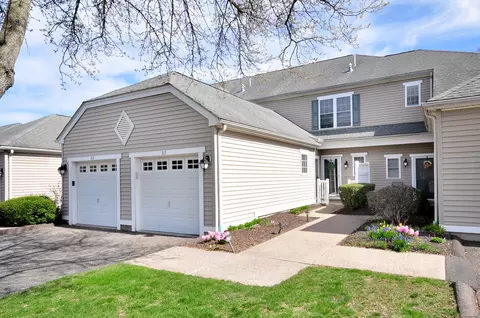39 Ives St #313, Hamden, CT 06518