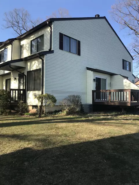 221 Cypress Rd #221, Newington, CT 06111