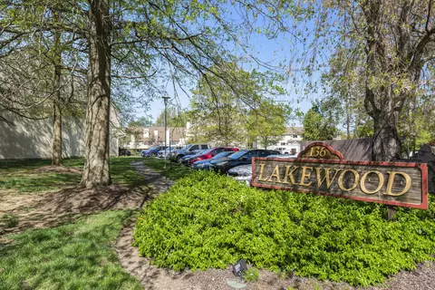 136 Pembroke Rd #6-49, Danbury, CT 06811