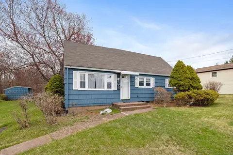 14 Middle Butcher Rd, Ellington, CT 06029