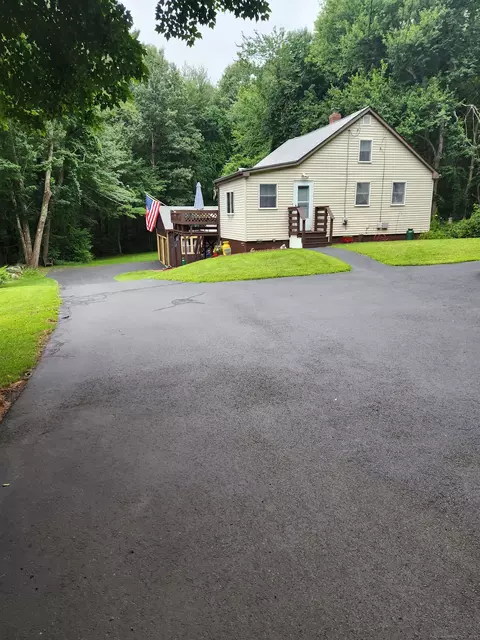8 Boyer Rd, Stafford Springs, CT 06076