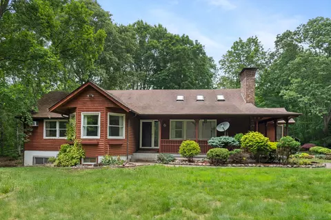 72 Brickyard Rd, Preston, CT 06365