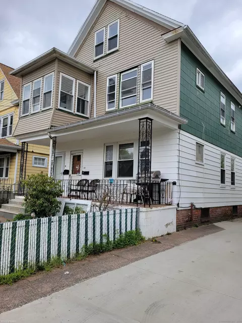 111 Spring St, West Haven, CT 06516