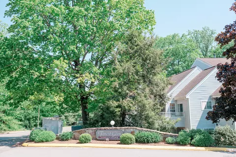 15 Forest Glen Cir #19, Middletown, CT 06457