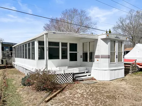 306 Old Colchester Rd #79, Salem, CT 06420