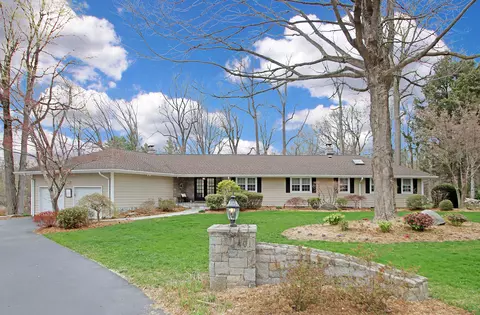 401 Hilltop Rd, Orange, CT 06477