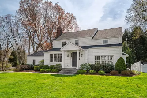 15 Lone Pine Ln, Westport, CT 06880