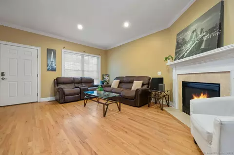 19 Fairview Ave #A, Norwalk, CT 06850