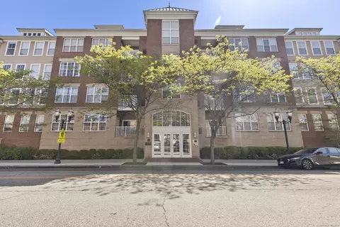 25 Adams Ave #208, Stamford, CT 06902