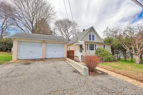 78 Bamford Ave, Watertown, CT 06779