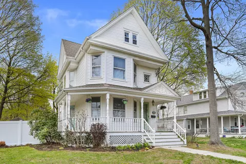 75 Huntington Rd, Stratford, CT 06614
