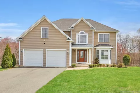 7 Apple Hill Dr, Cromwell, CT 06416
