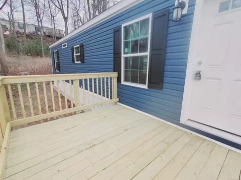 525 E Main St #69, Branford, CT 06405