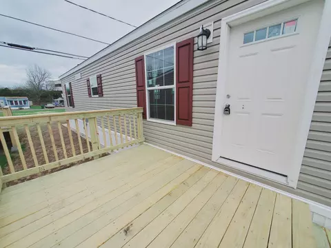 525 E Main St #44, Branford, CT 06405