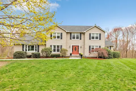 23 Hunter Ridge Rd, Monroe, CT 06468