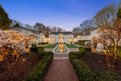 48 Dorchester Rd, Darien, CT 06820