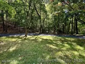 20 Holly Way, Greenwich, CT 06807