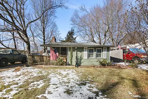 15 Worthington Ln, Berlin, CT 06037