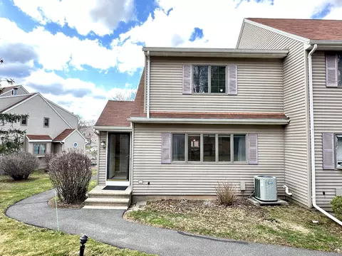 78 Woodcock Ct #78, Windsor Locks, CT 06096