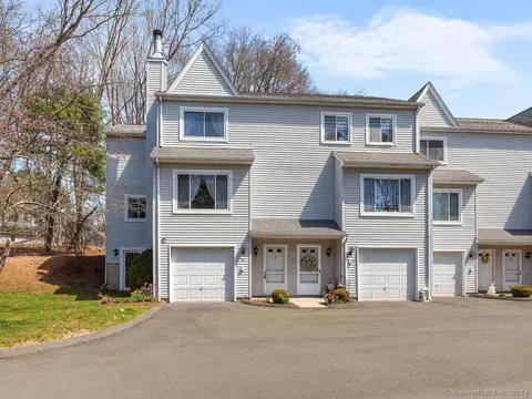 69 Northwest Dr #21, Plainville, CT 06062