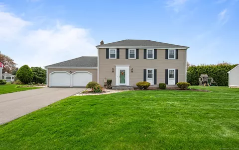 25 Swing Ln, Wethersfield, CT 06109