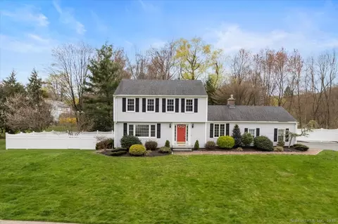 795 Rustic Ln, Cheshire, CT 06410