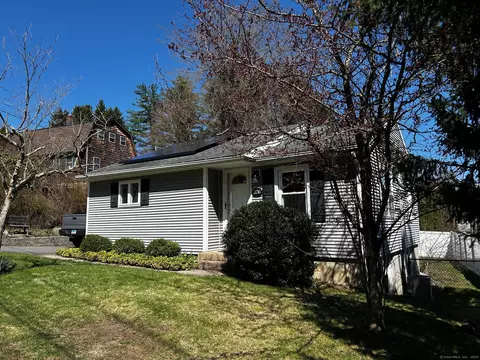 206 Clay St, Thomaston, CT 06787