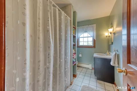 Bath - 1833 Mountain Rd, Torrington, CT 06790 photo 3 of 3