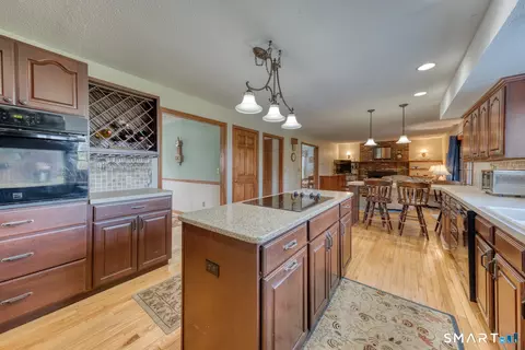 Kitchen - 1833 Mountain Rd, Torrington, CT 06790 photo 5 of 6