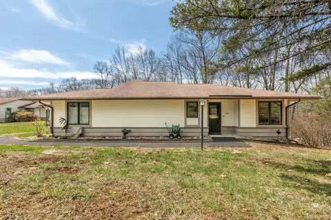 13 Sycamore Dr # D, Mansfield, CT 06268