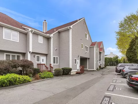 1204 Hope St #9, Stamford, CT 06907