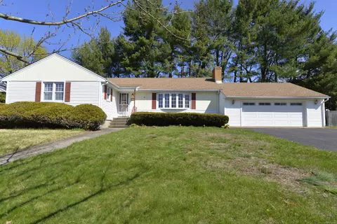 100 Goldbach Dr, Stratford, CT 06614