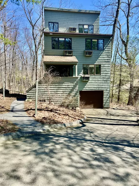 401 Trailsend Dr, Torrington, CT 06790