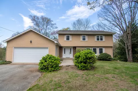 27 Highview Dr, Killingly, CT 06241