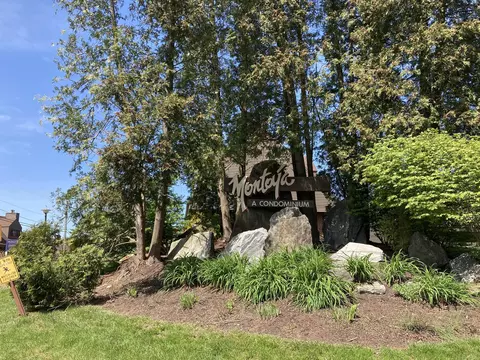 41 Montoya Dr #41, Branford, CT 06405