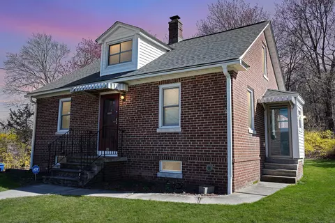 58 Cestaro St, Waterbury, CT 06704