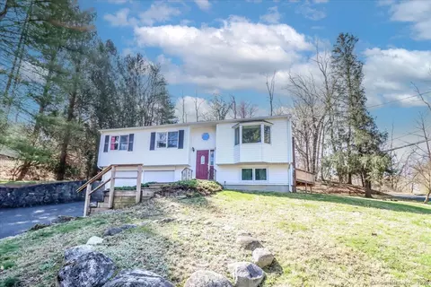 29 Indian Ridge Rd, New Milford, CT 06776