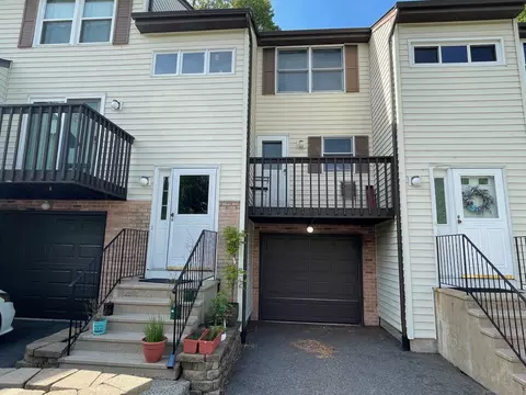 4 Oak Forest Dr #4, Manchester, CT 06042
