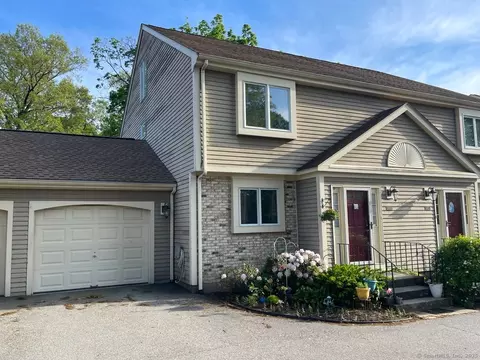 190 Main St #D, Manchester, CT 06042