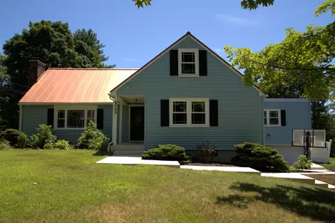 899 Branch Rd, Suffield, CT 06078