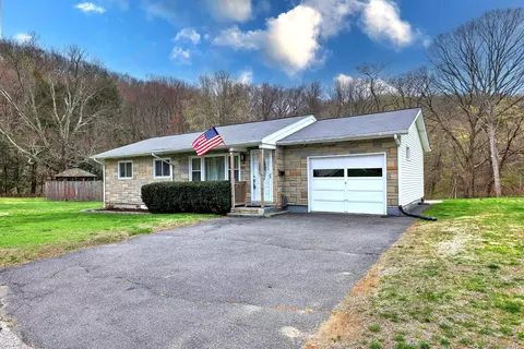 45 Summerfield St, Naugatuck, CT 06770