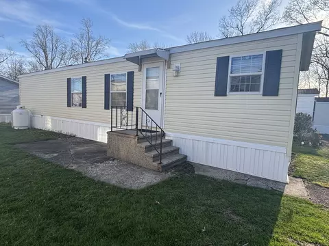 19 Leetes Island Rd #TRLR 25, Branford, CT 06405