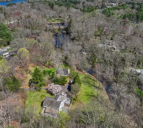 48 Cavalry Rd, Westport, CT 06880 photo 1