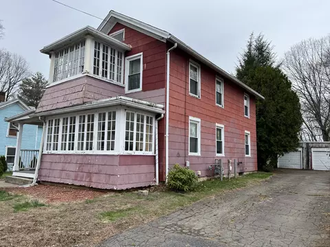 21-23 Elm St, Derby, CT 06418